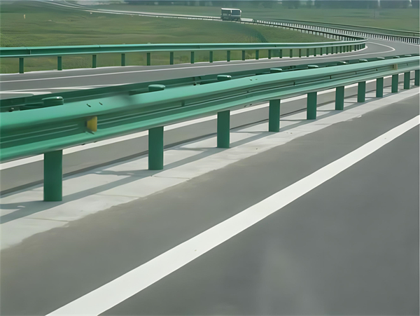 延安高速护栏板守护安全广泛应用于多个行业